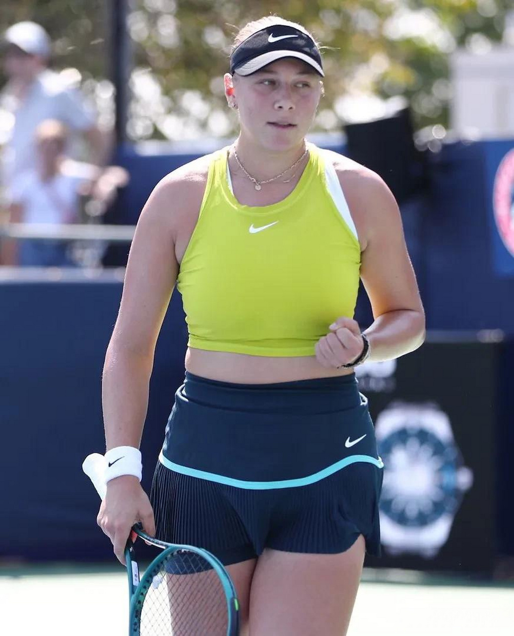 容与智慧 容与智慧